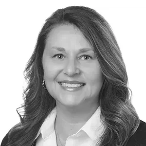 Lisa LaCoursiere headshot